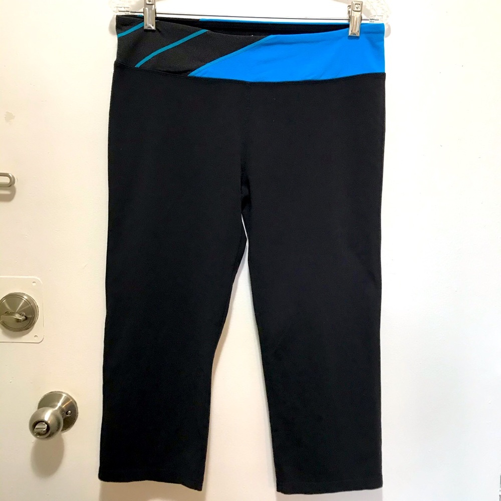 Tuff Athletics crop leggings size large black